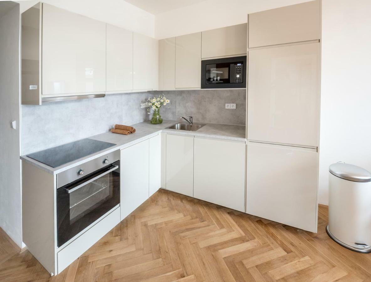 Letna Garden Suites Praha Bagian luar foto