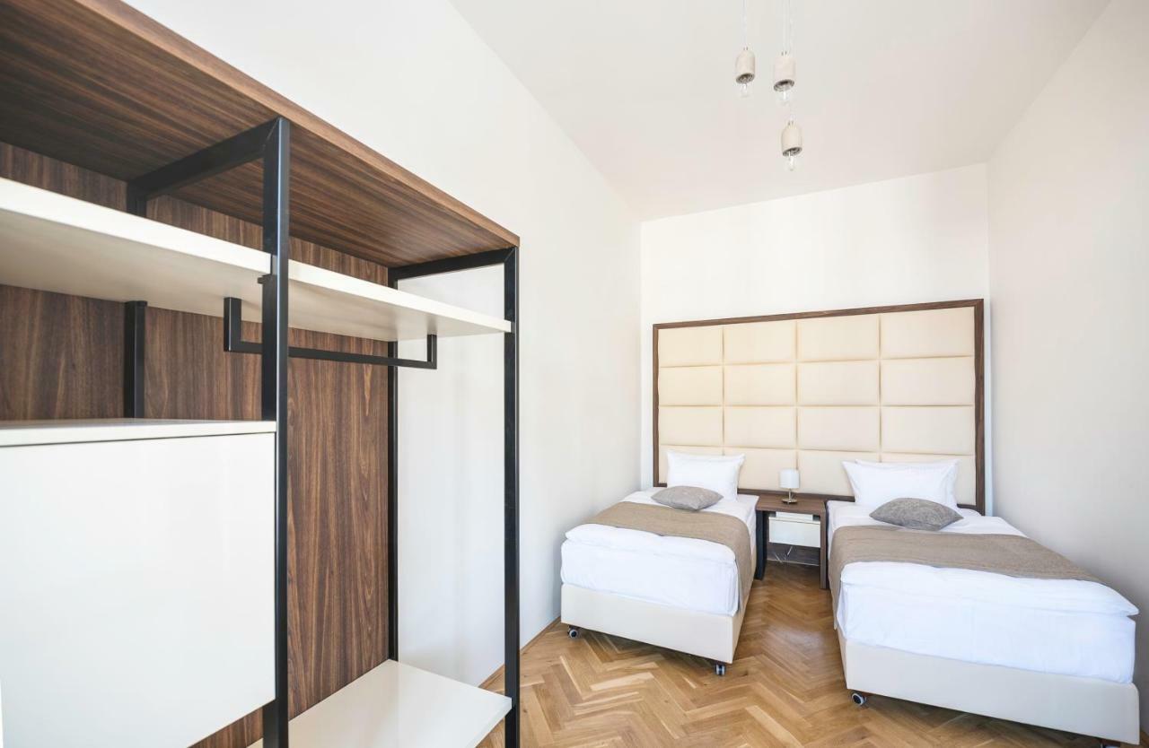 Letna Garden Suites Praha Bagian luar foto