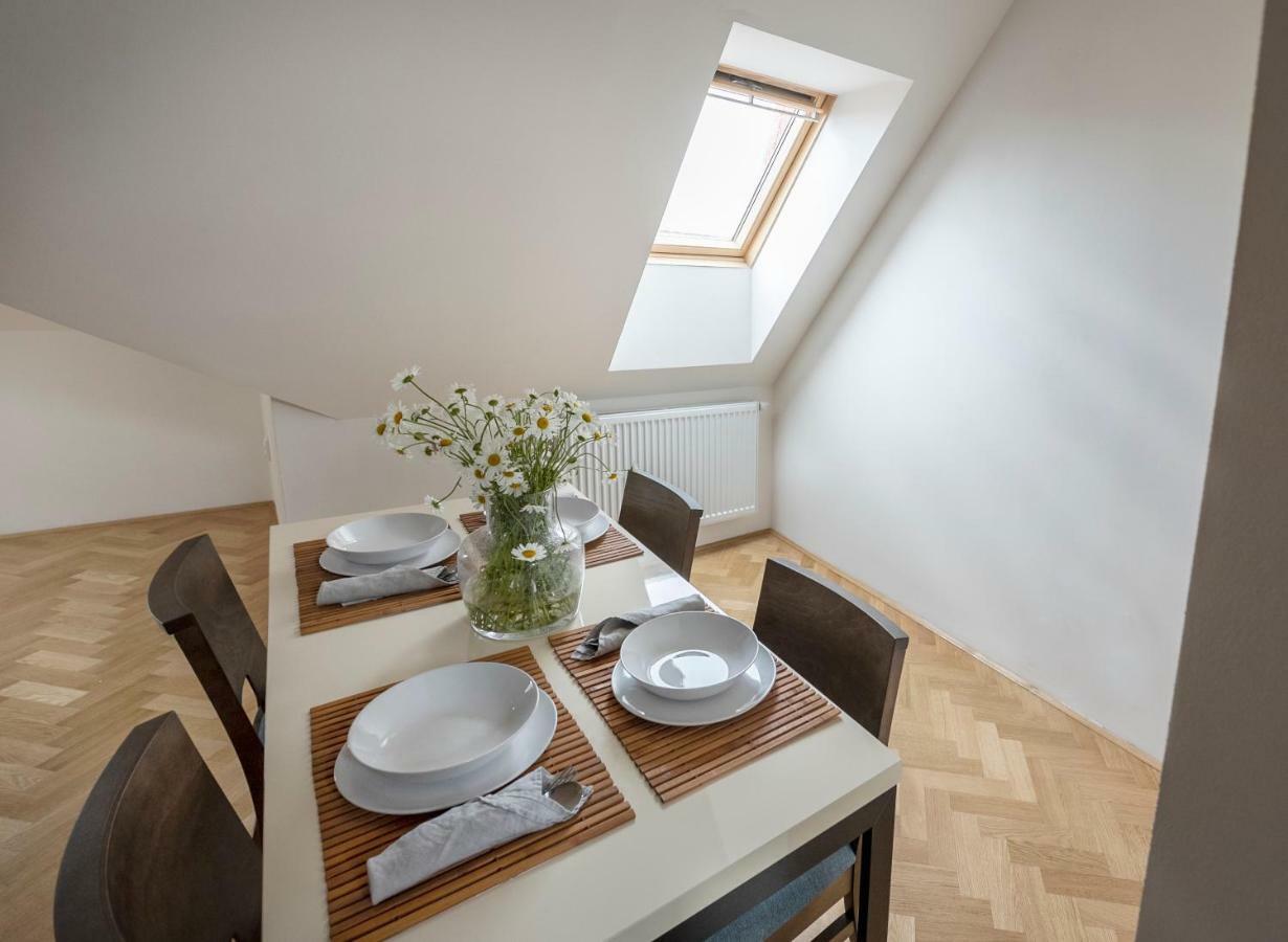 Letna Garden Suites Praha Bagian luar foto